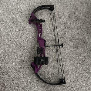 Bear Brave Child’s Purple Compound Bow 26” Continuous Draw Up To 25lb Youth Girl